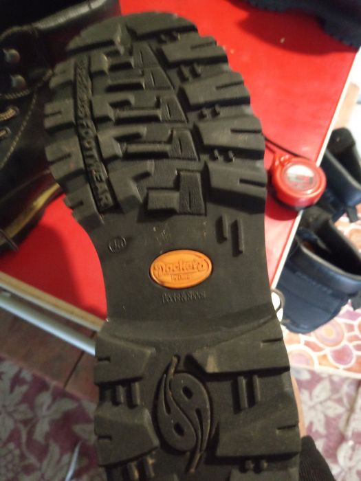 Vând ghete docker s nr 46