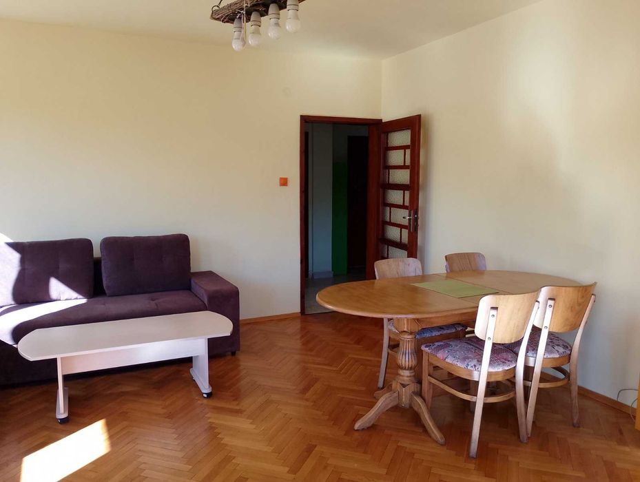 Дава се под наем Тристаен апартамент в София, Манастирски ливади - 100 кв.м за 700 € - Снимка #1