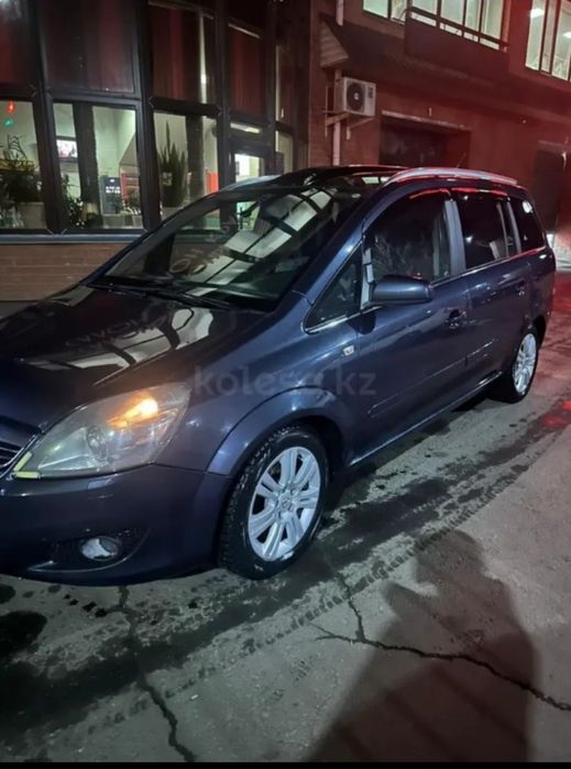 Продам Опель Зафира