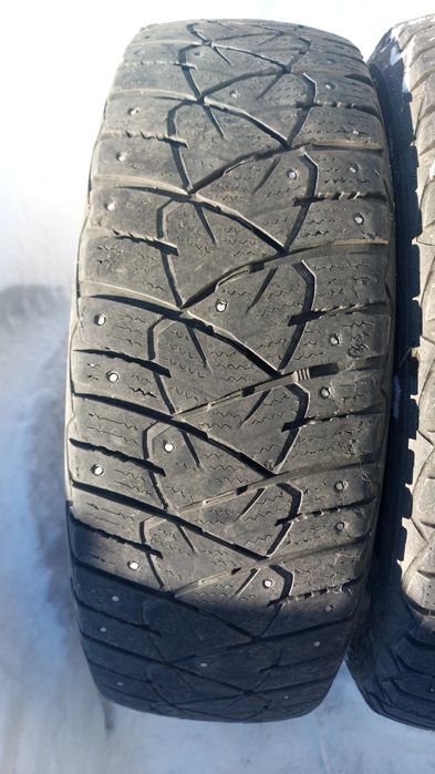 Продам комплект шин