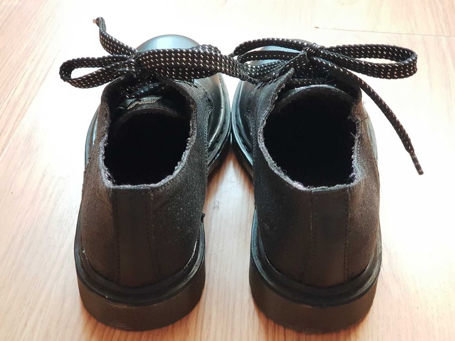 Pantofi negri din piele pentru copii marimea 31 Nou