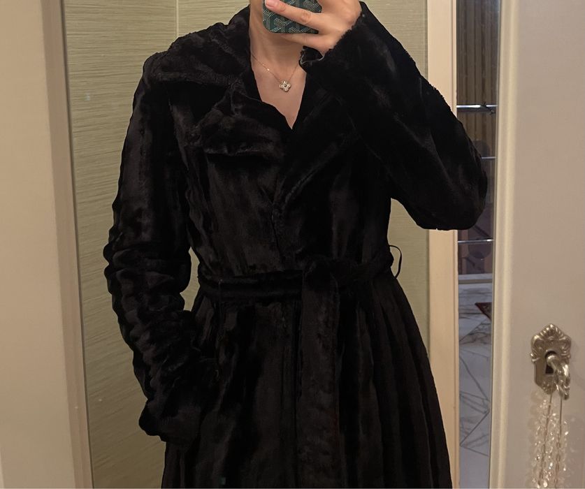 Невероятно красиво черно палто Toi&Moi