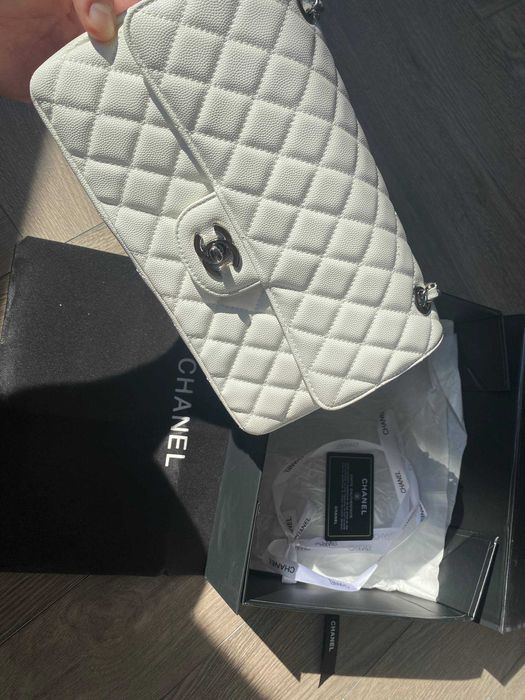 Geantă Chanel din Piele Albă, Poseta Chanel din Piele Granulată