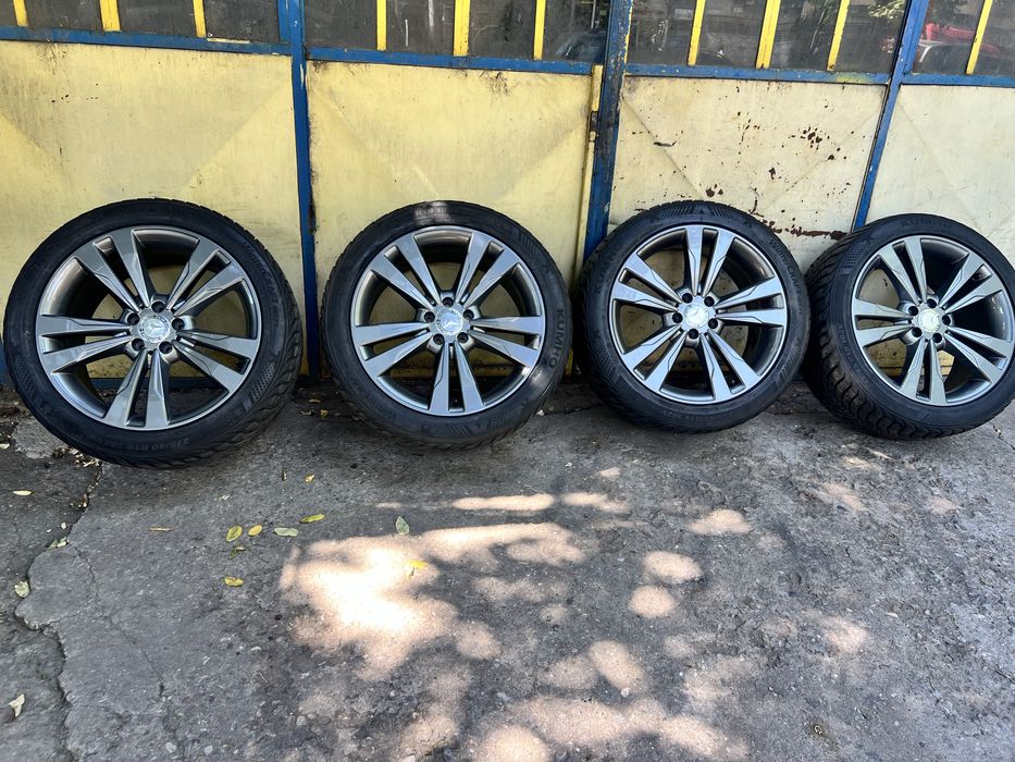 Оригинални джанти от мерцедес 19ки с зимни гуми