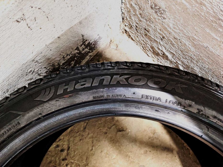 Hankook Ventus ST RH06 All-Season Tire - 275/40R20