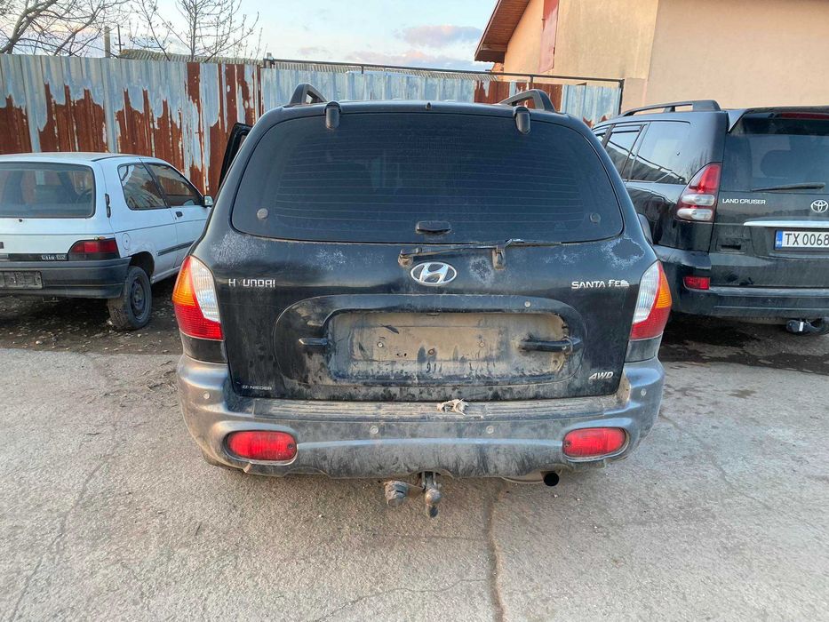 Hyundai Santa Fe 2.4 I НА ЧАСТИ хюндай сантафе 2.4 теглич