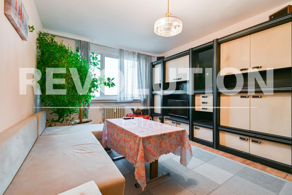 Дава се под наем Тристаен апартамент в София, Младост 1 - 96 кв.м за 600 € - Снимка #3