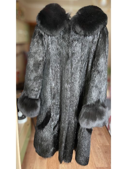 Шуба нутрия с капюшоном