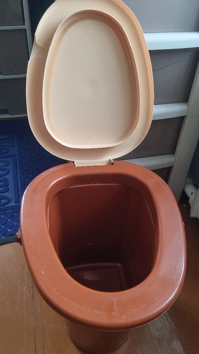 Биотуалет      .