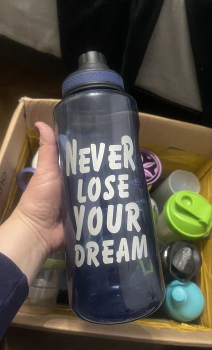 Бутылки/шейкеры для воды