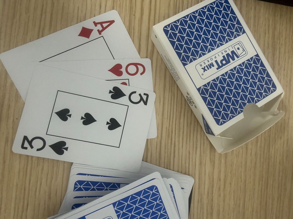 Два комплекта карти за покер WPT MIX – нови