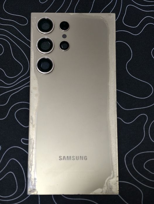 Задняя крышка от Samsung s24 ultra