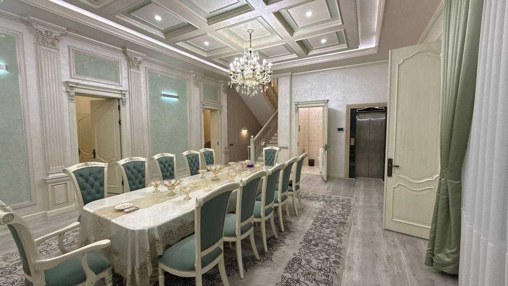 Махалля Ракатбоши. Продам 7 комнатный  3 уровневый дом на 7.42 сотках.