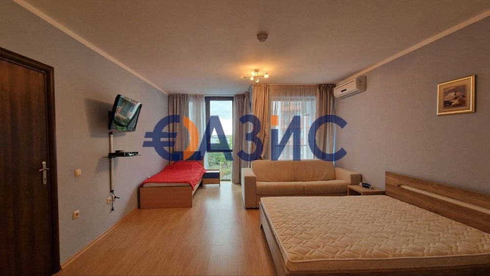 Апартамент с 2 спални, 3ет., "Шато дел Марина", Несебър, България, 112