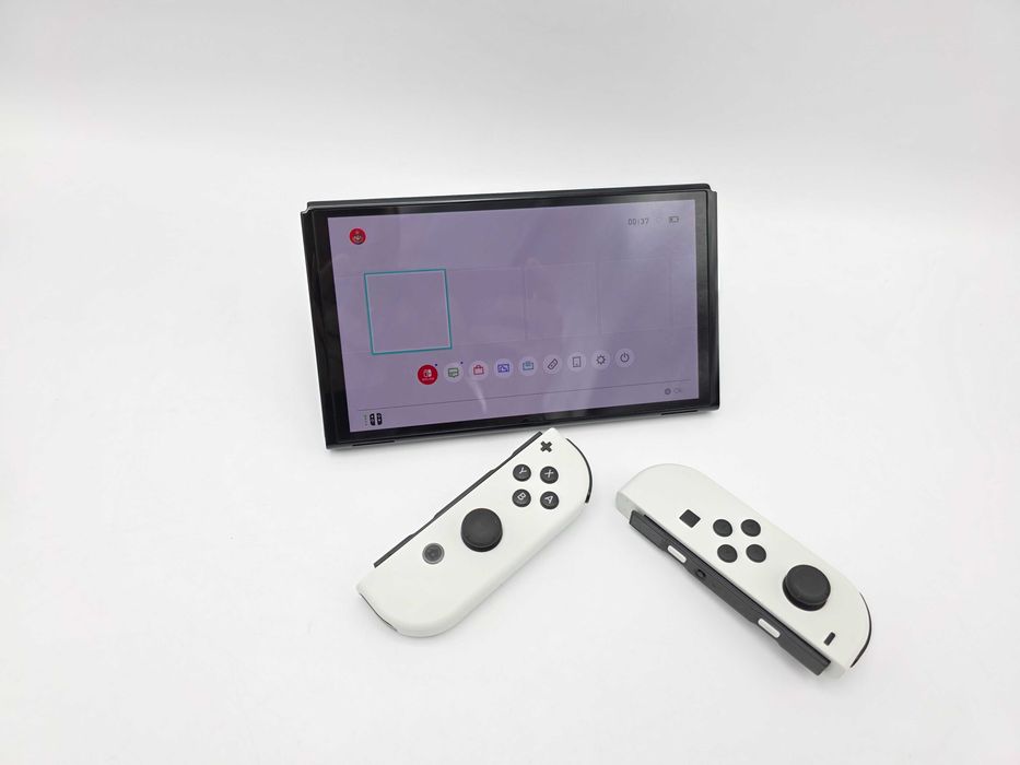 Consola Gaming Portabila Nintendo Switch OLED White FullBox Garantie