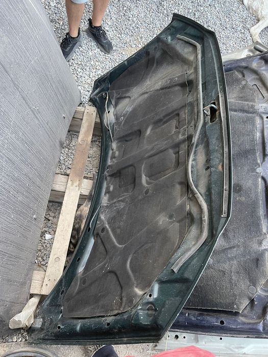 Митсубиси Спейс Вагон Капоты