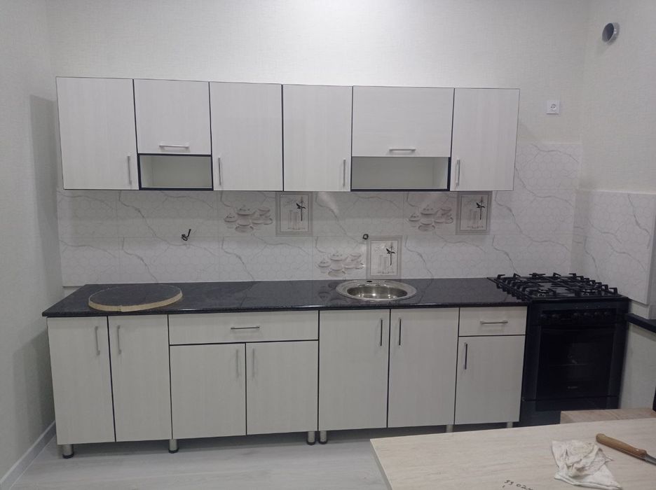 Уй (ховли) сотилади