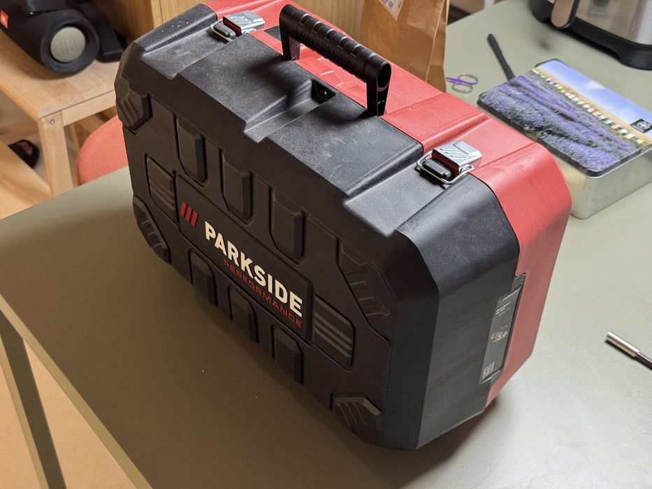 Fierastrau electric cu acumulator Parkside PHKSAP 12 B2, 12V, motor fara perii, adancime taiere 44mm, cutie de transport, 30x17,5x22cm