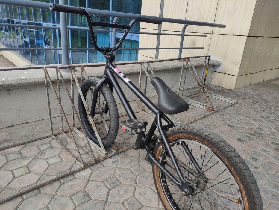 Продам BMX sunday