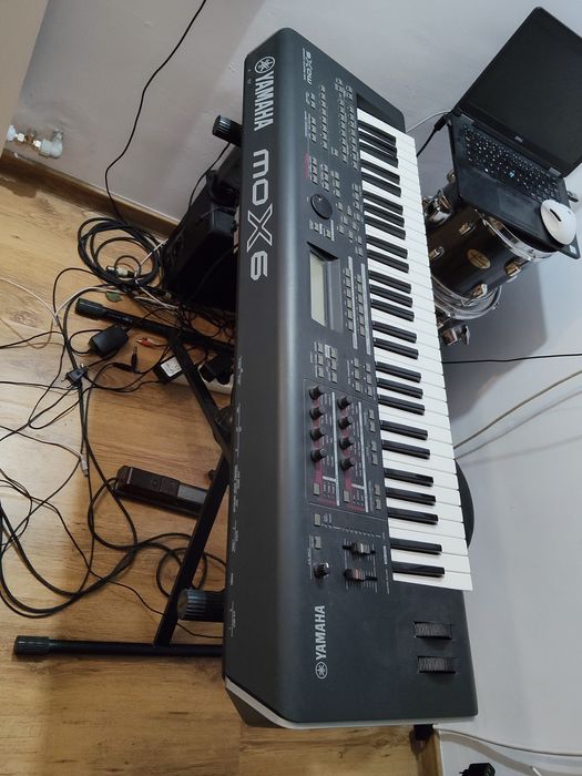 Yamaha MOX 6 синтезатор