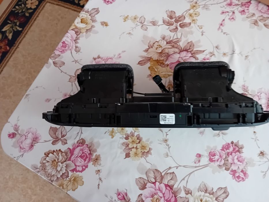 Vând panou bord BMW x3 / 2021