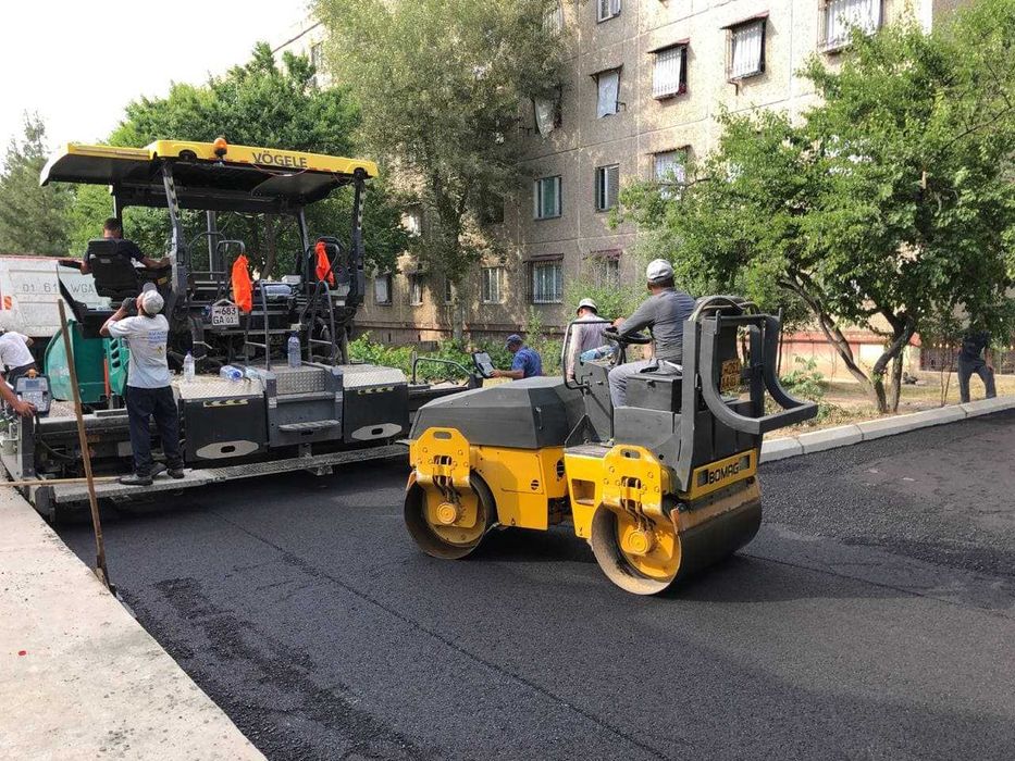 Асфальтирование под ключ. Разметка дорог. Лотки, люки, бордюры.