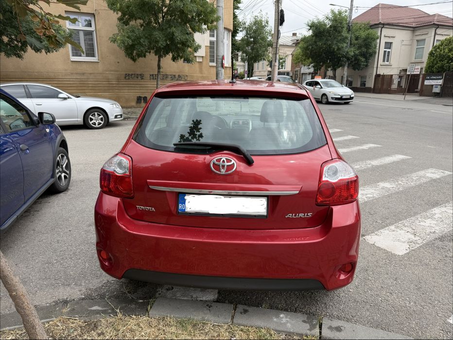 TOYOTA Auris 2011 — imagine 3