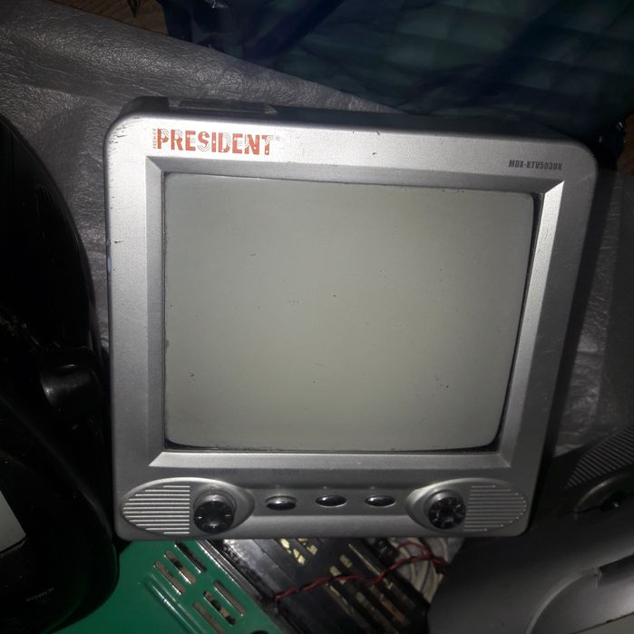 Mini CRT-uri defecte de colectie alb-negru