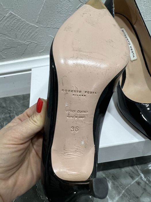 Туфли лаковые,классические