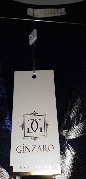 *Vand rochie seara*