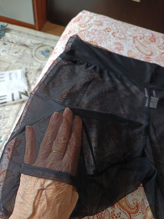 Vand pantalon blugi trei sfertur i mărime mare