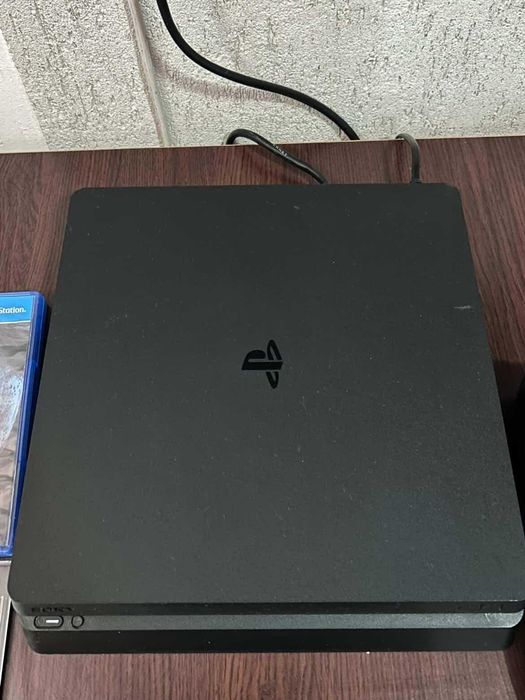 Vând sau schimb ps4