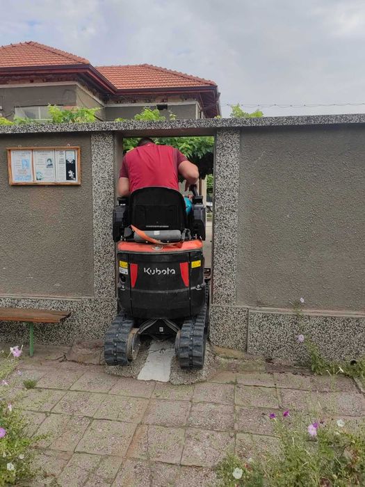 Услуги с багер и със строителна техника и изграждане на септични ями