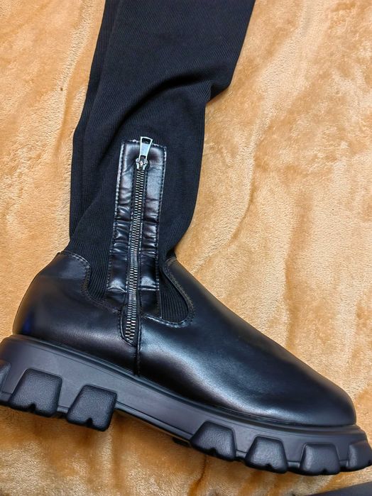 Сапоги новые  продам