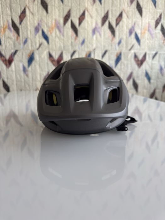 Casca specialized Camber NOUA