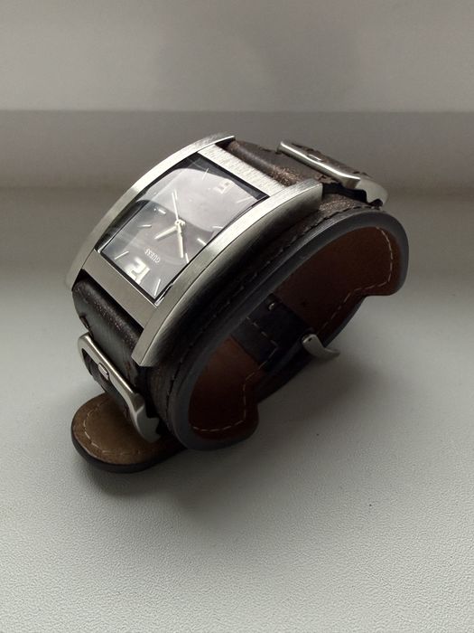 Ceas Guess Male Buckle up maro