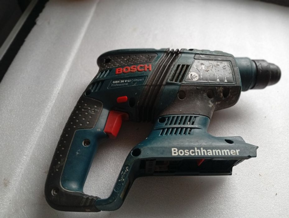 Corp rotopercutor Bosch 36 v defect nu bate