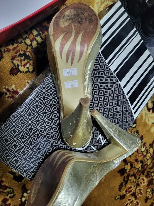 Туфли женские 39