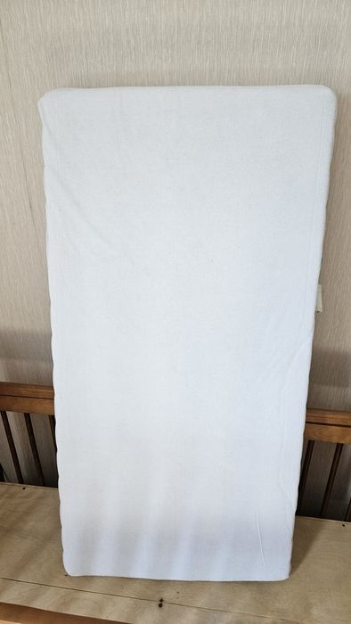 Кроватка с матрасом