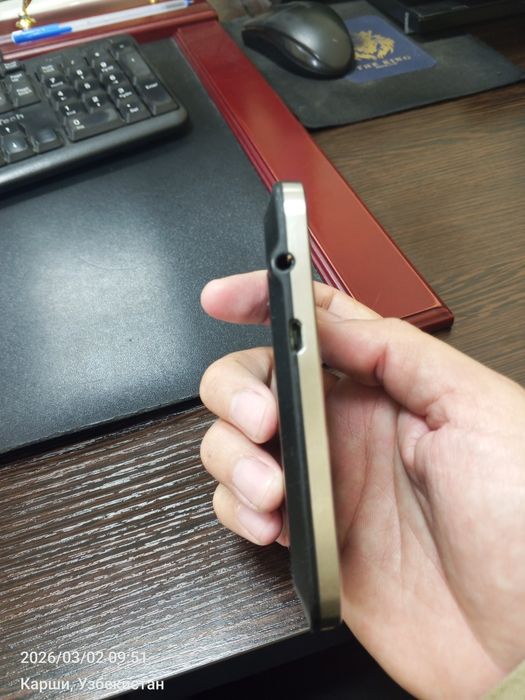Perfectum Blackberry Bold 9930 6гб перфектум телефон сотилади. Холати