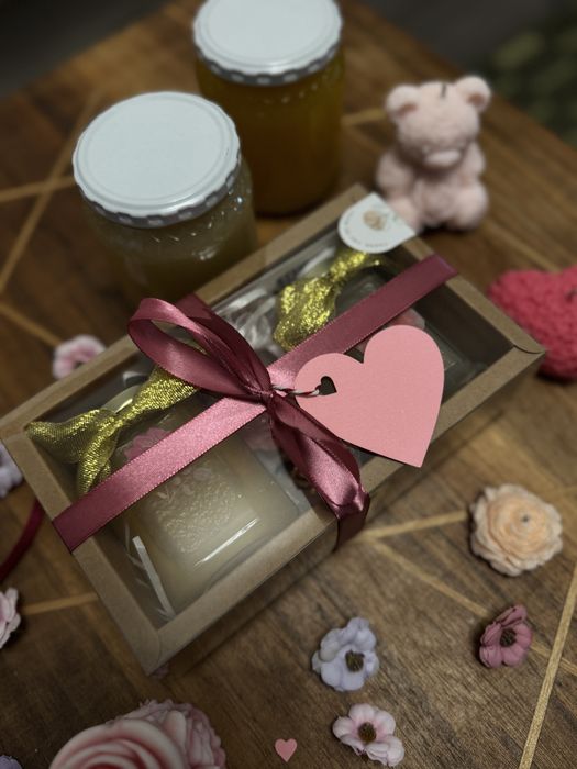 Cutie cadou 1 & 8 Martie