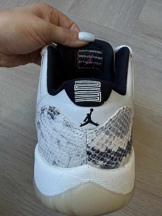 Nike Air Jordan 11 low snakeskin