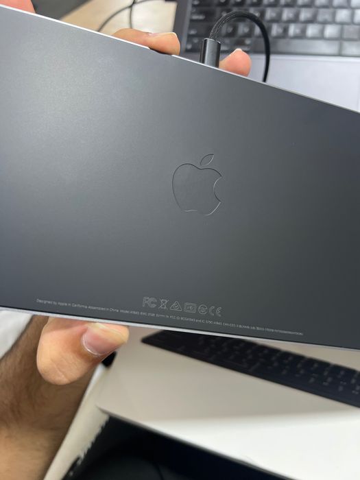Apple Magic Keyboard va Apple Magic Mouse