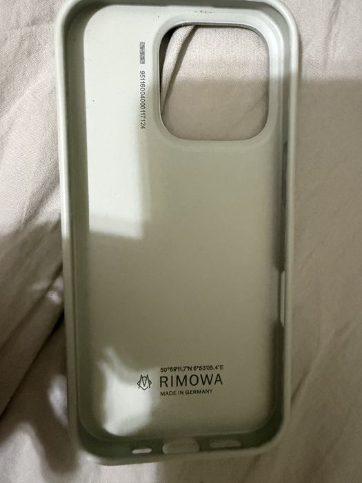 Rimowa калъф за iPhone 16 Pro – сив