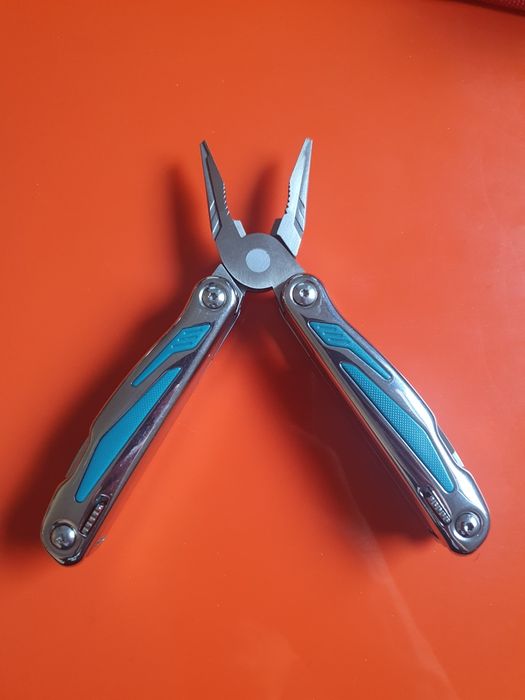 Multitool Total с чехлом