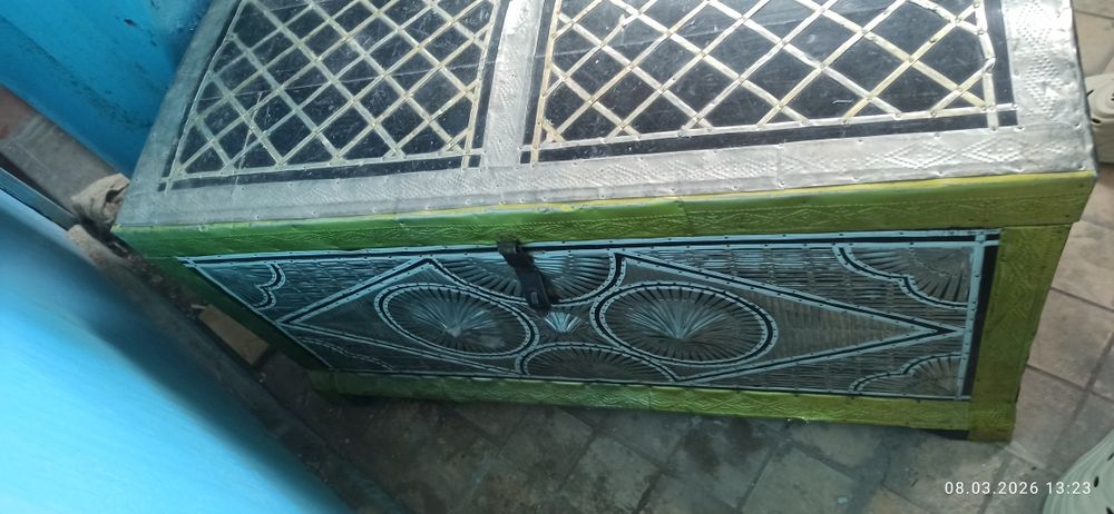 Сундук отдам даром