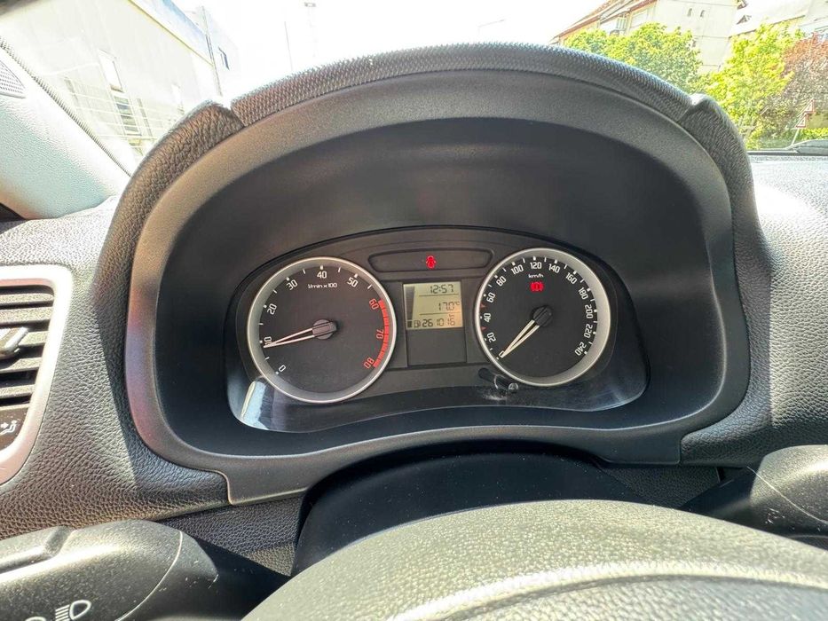 SKODA Fabia 2008 — imagine 4