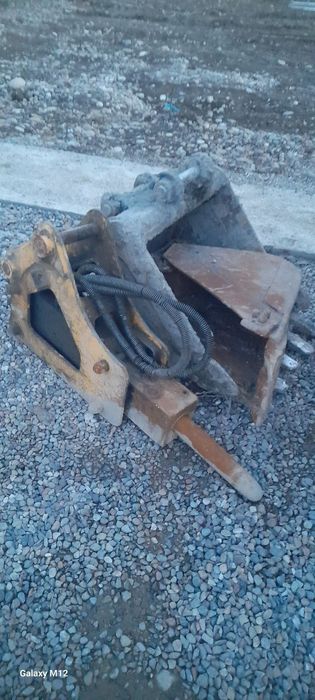 Mini ekskavator hyundai sotiladi