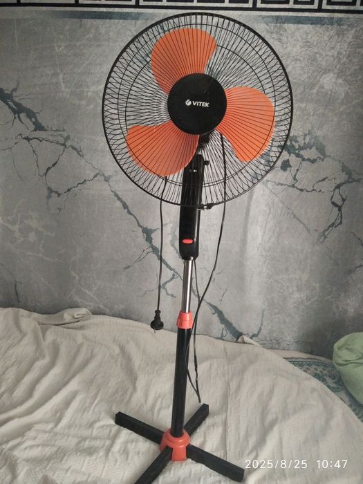 Вентилятор бытовой