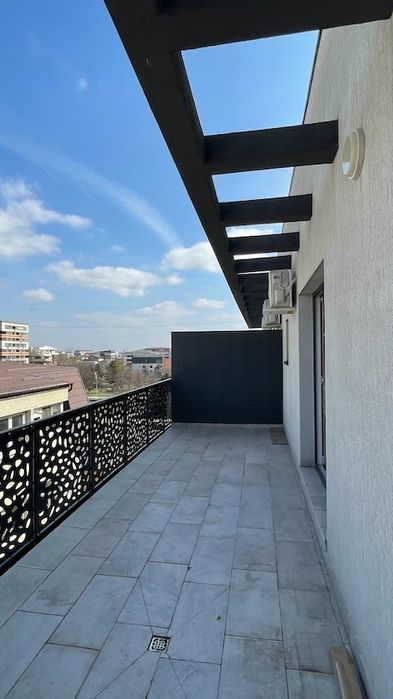 Garsoniera Sector 4 + loc parcare subteran